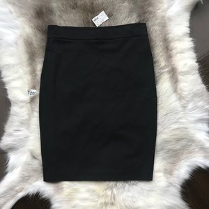 NWT Dark Gray Avenue Montaigne Skirt
